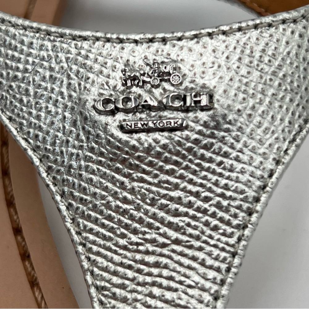 Coach Cheyanne Silver Leather Thong Sandals Womens Size 7 T Strap Slingback Flat - Picture 2 of 9